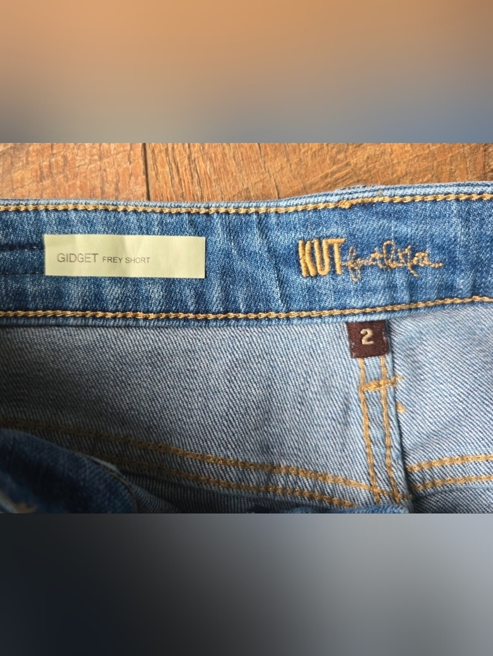Kut From The Kloth Gidget Frey Denim Shorts Size 2 - Picture 3 of 3